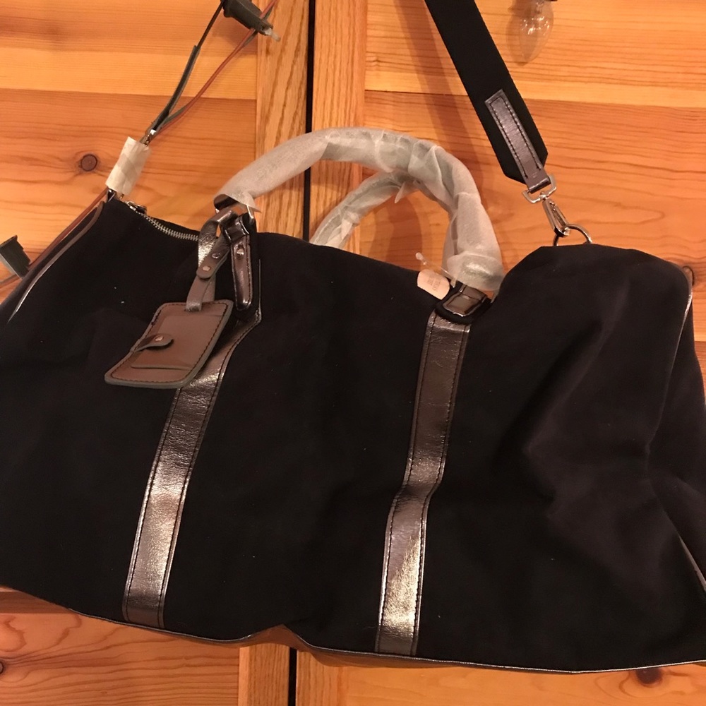 Victoria Secrets overnight/gym bat